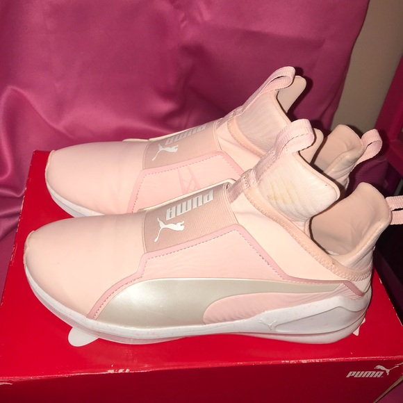 Rihanna Puma Hightop Sneakers - Picture 2 of 3